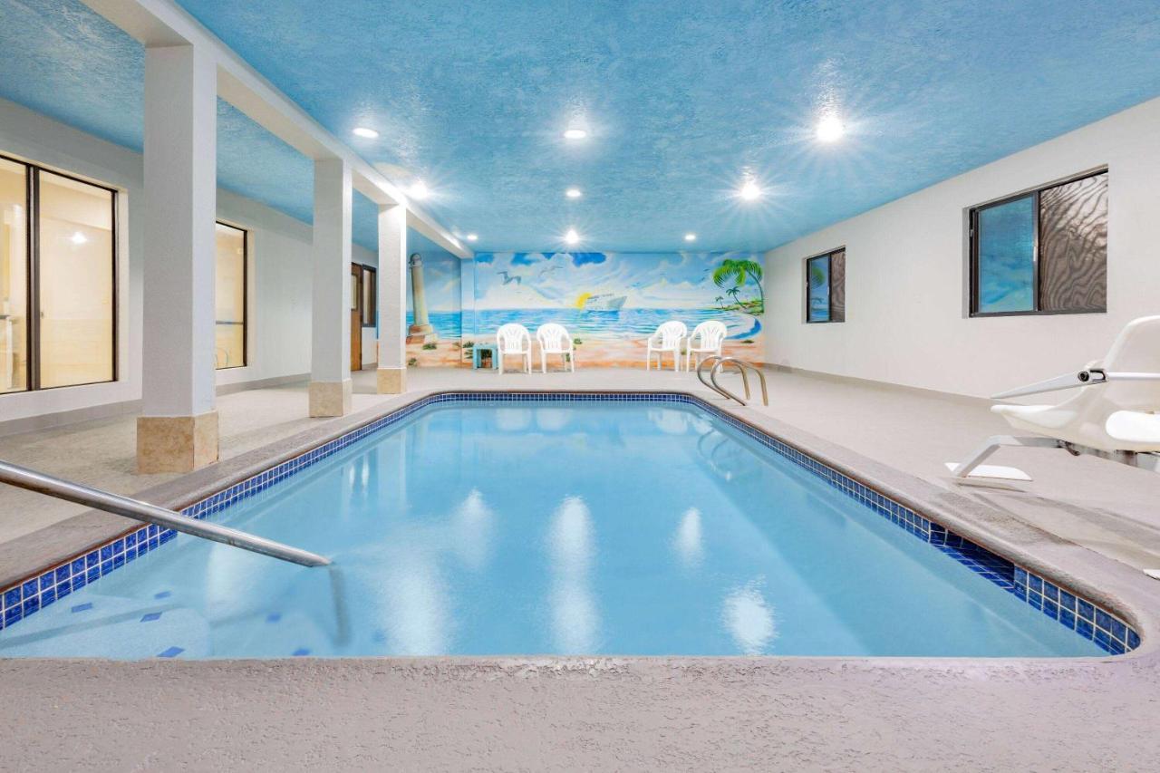 Super 8 By Wyndham League Kemah Area League City
