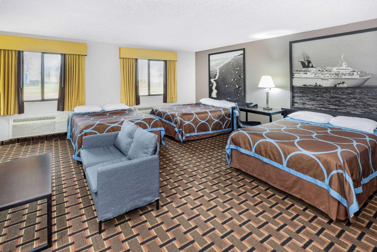Super 8 By Wyndham League Kemah Area