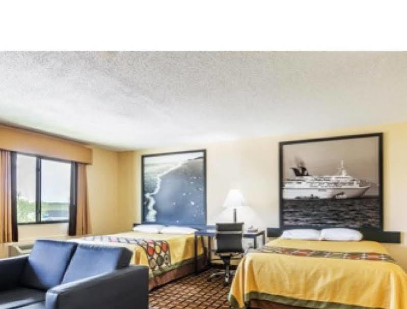 Super 8 By Wyndham League Kemah Area 2*