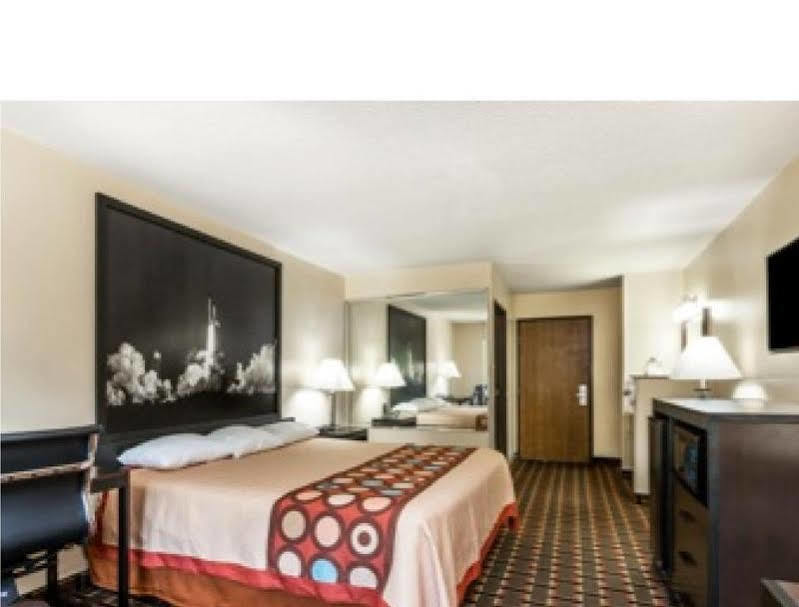 Super 8 By Wyndham League Kemah Area Hotel 2*
