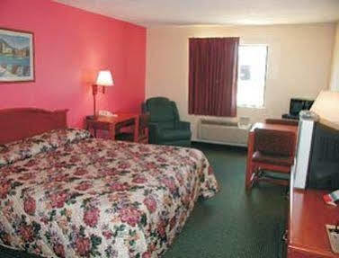 Hotel Super 8 By Wyndham League Kemah Area 2*