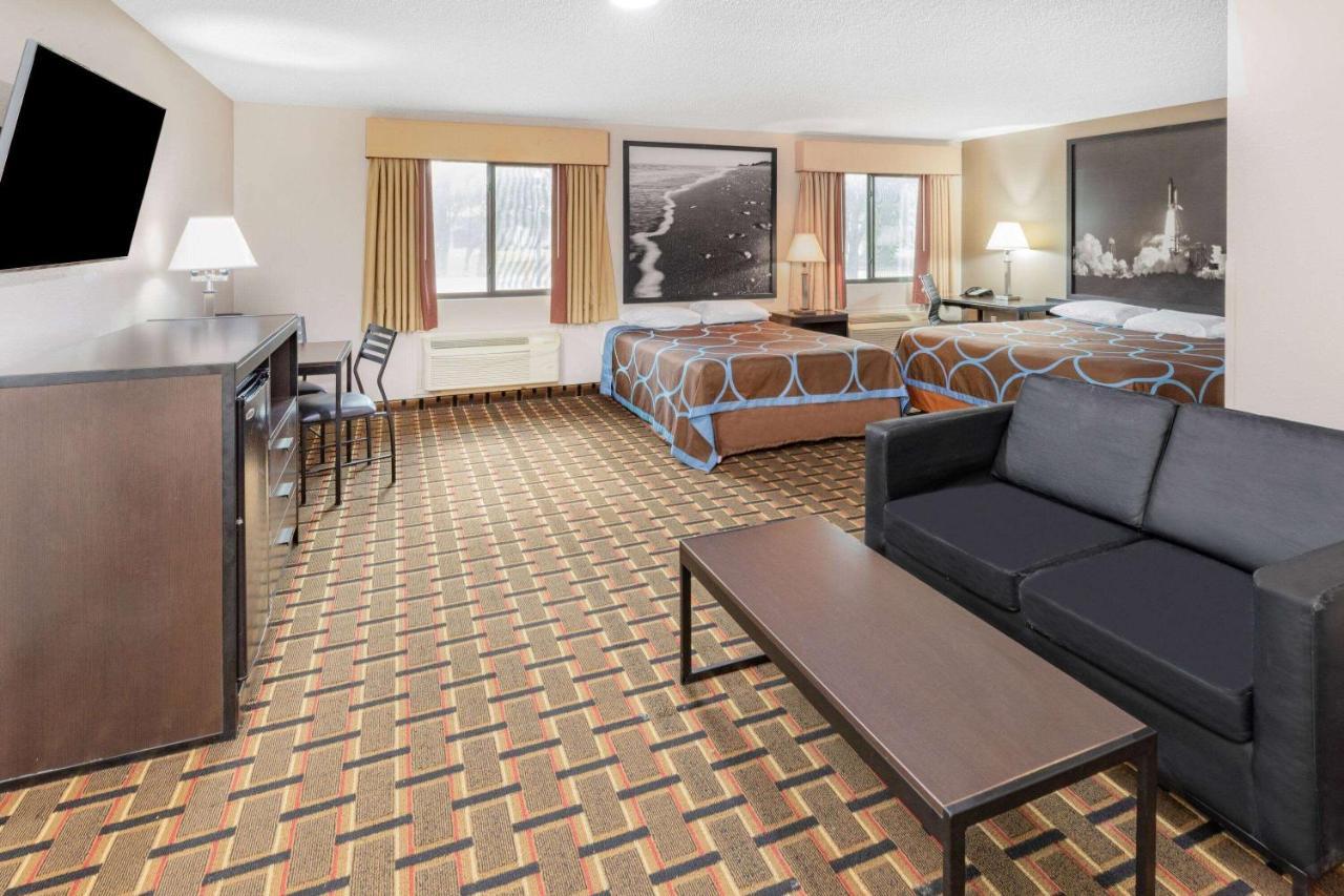 Super 8 By Wyndham League Kemah Area 2*